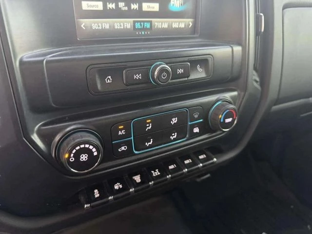 2019 Chevrolet Silverado - Image 22 of 31