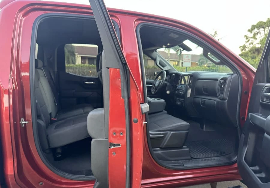 2019 Chevrolet Silverado - Image 8 of 10