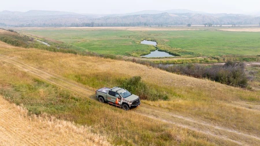 2019 Chevrolet Silverado - Image 2 of 31