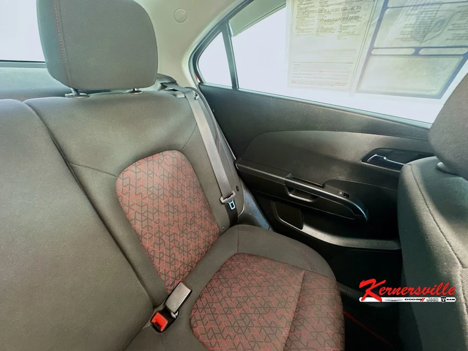 2019 Chevrolet Aveo/Sonic - Image 14 of 21