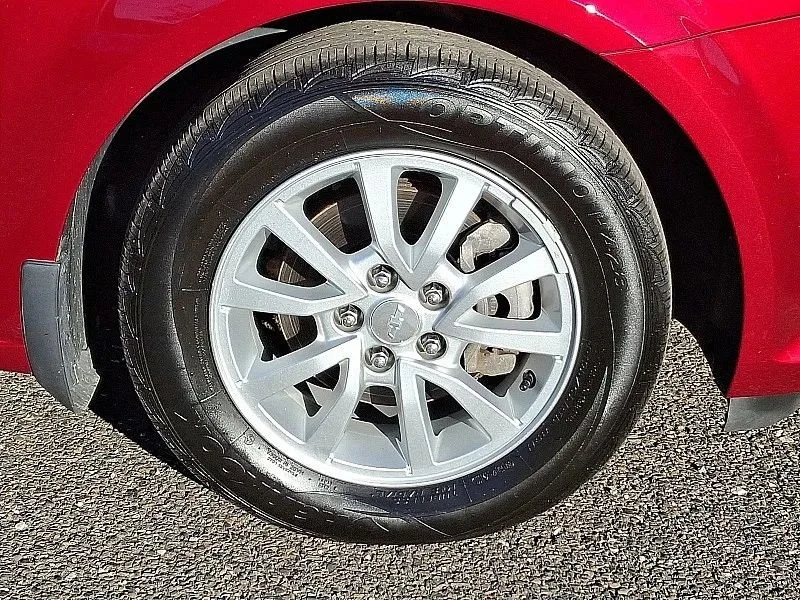 2019 Chevrolet Aveo/Sonic - Image 9 of 12