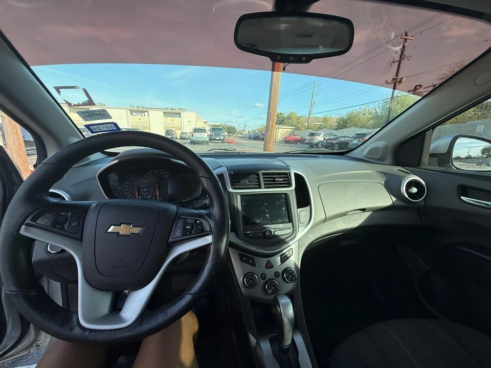 2019 Chevrolet Aveo/Sonic - Image 7 of 8