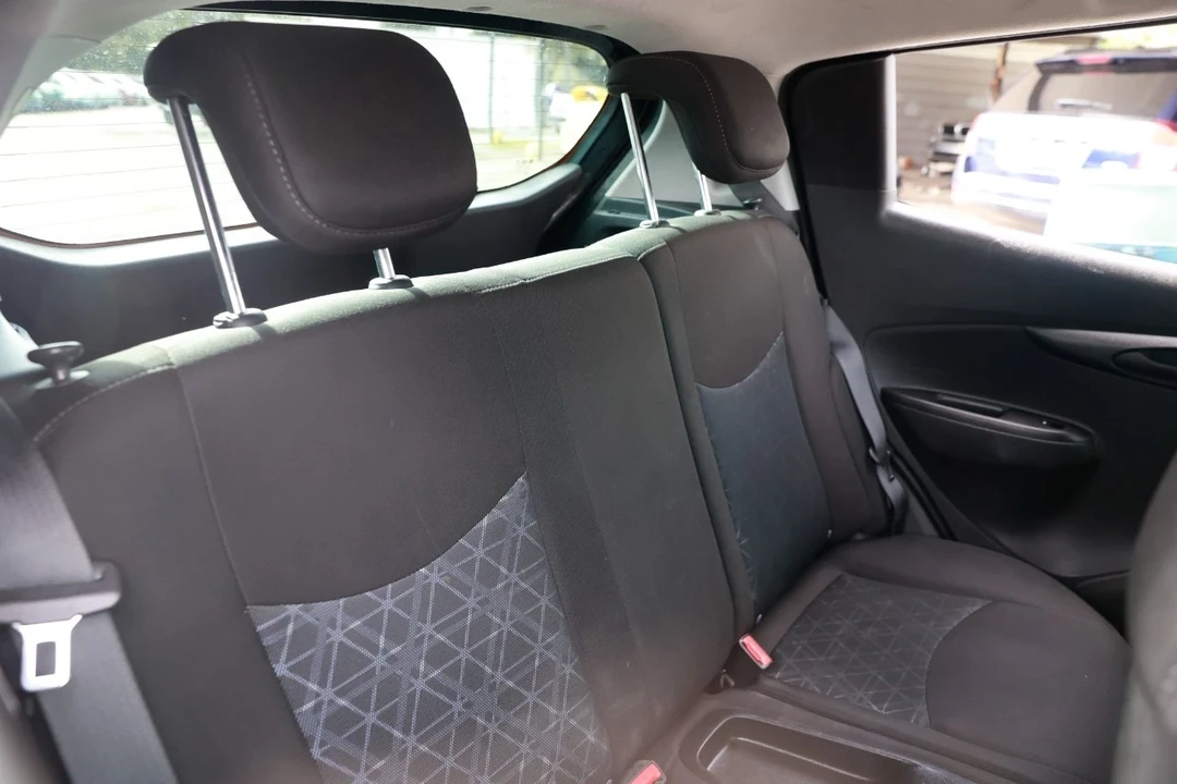 2019 Chevrolet Spark - Image 14 of 21