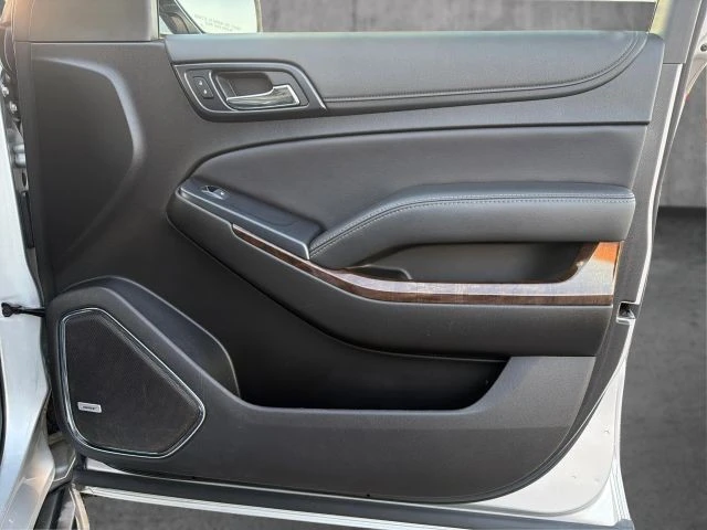 2019 Chevrolet Suburban 12th Gen - Image 21 of 21