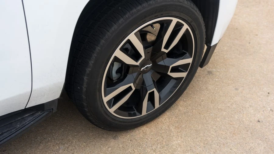 2019 Chevrolet Tahoe 4th Gen - Image 16 of 20