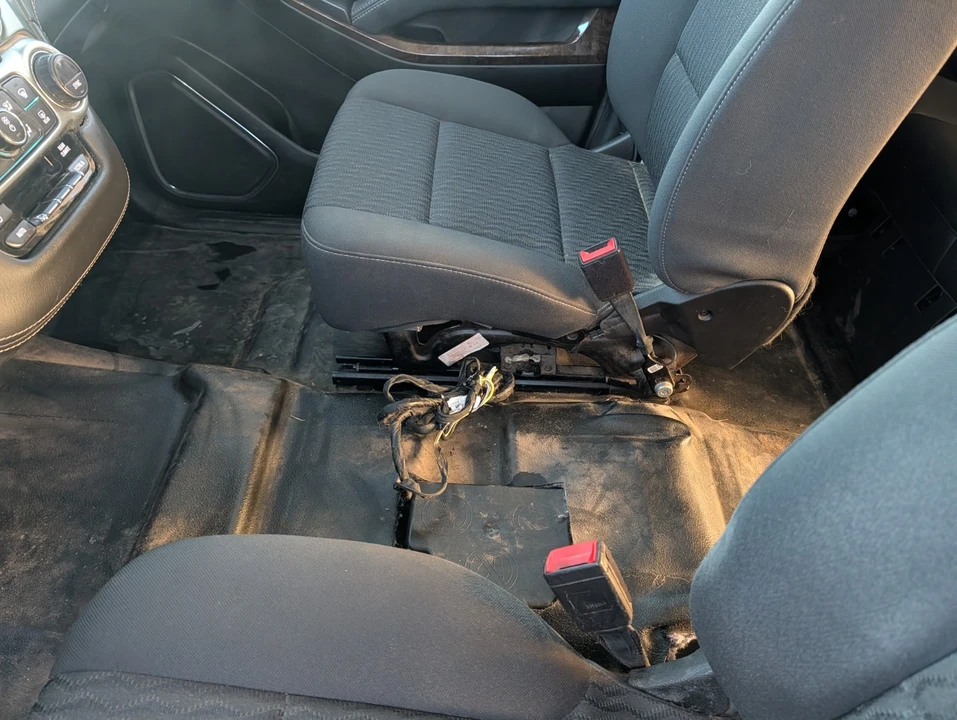 2019 Chevrolet Tahoe 4th Gen - Image 16 of 19