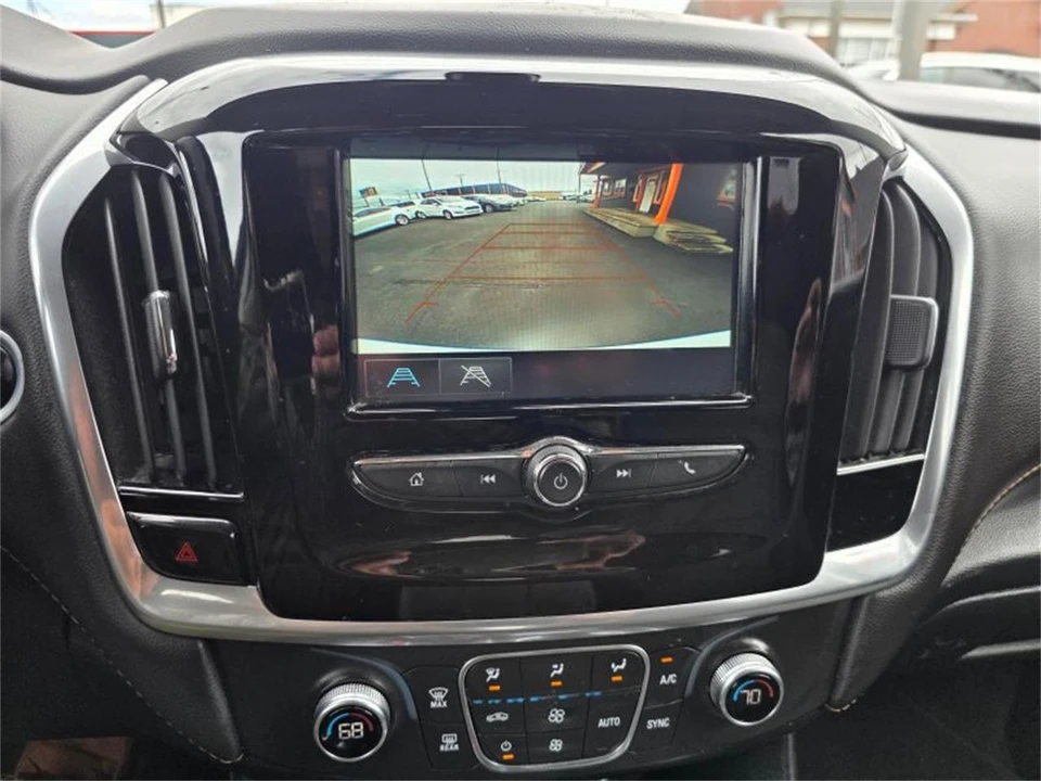 2019 Chevrolet Traverse - Image 18 of 21