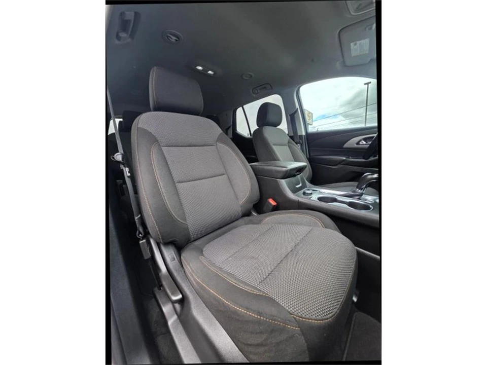 2019 Chevrolet Traverse - Image 14 of 21