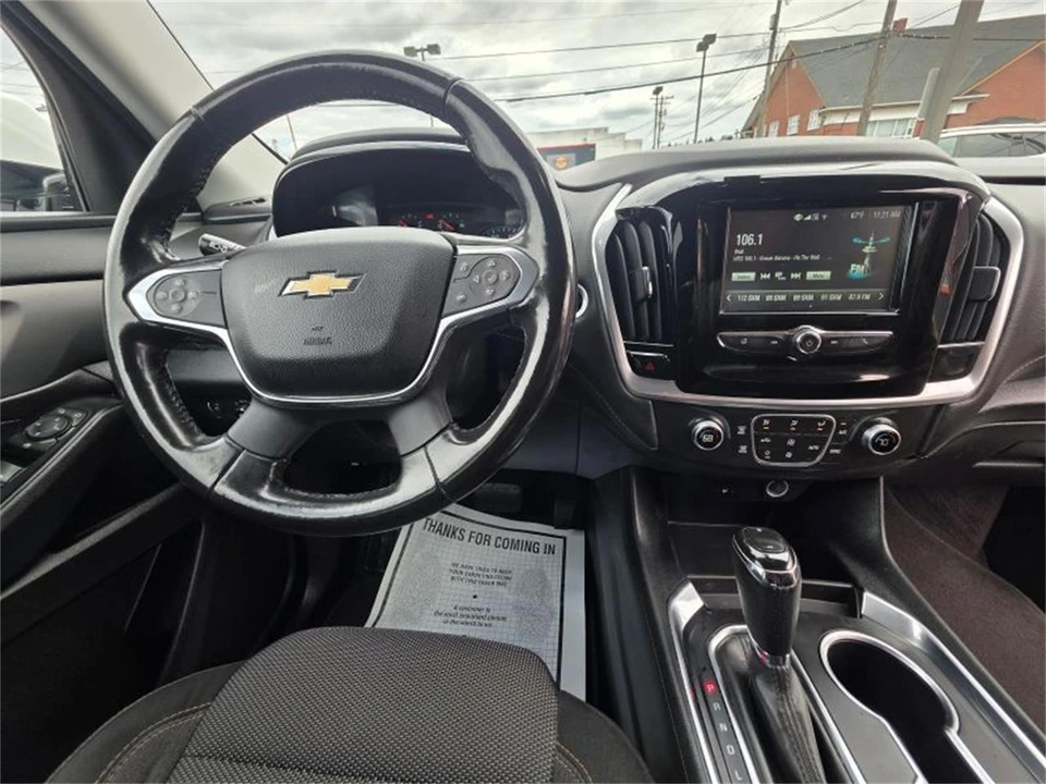 2019 Chevrolet Traverse - Image 17 of 21