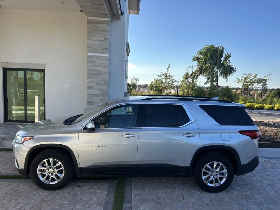 2019 Chevrolet Traverse - Image 9 of 21