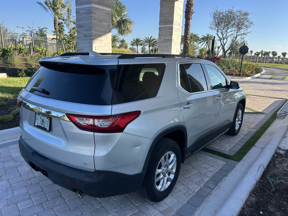 2019 Chevrolet Traverse - Image 15 of 21