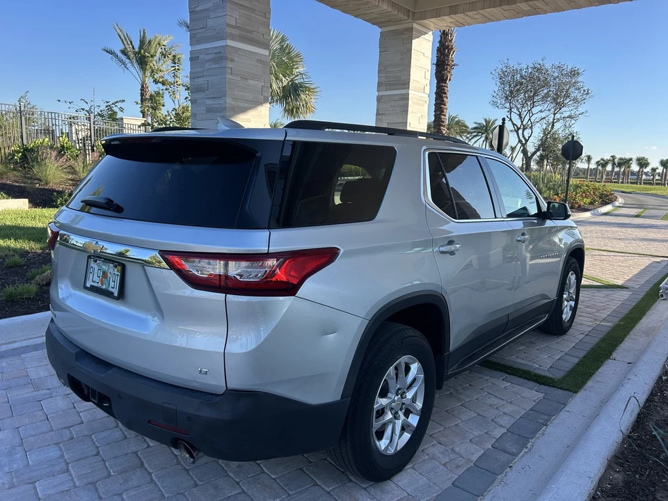 2019 Chevrolet Traverse - Image 14 of 21