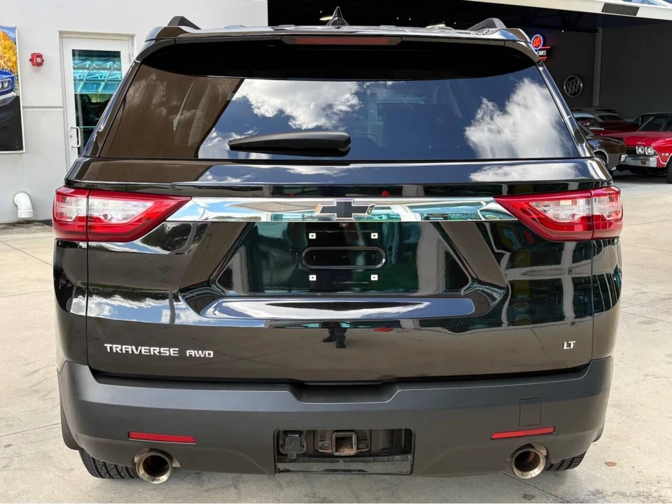 2019 Chevrolet Traverse - Image 7 of 31