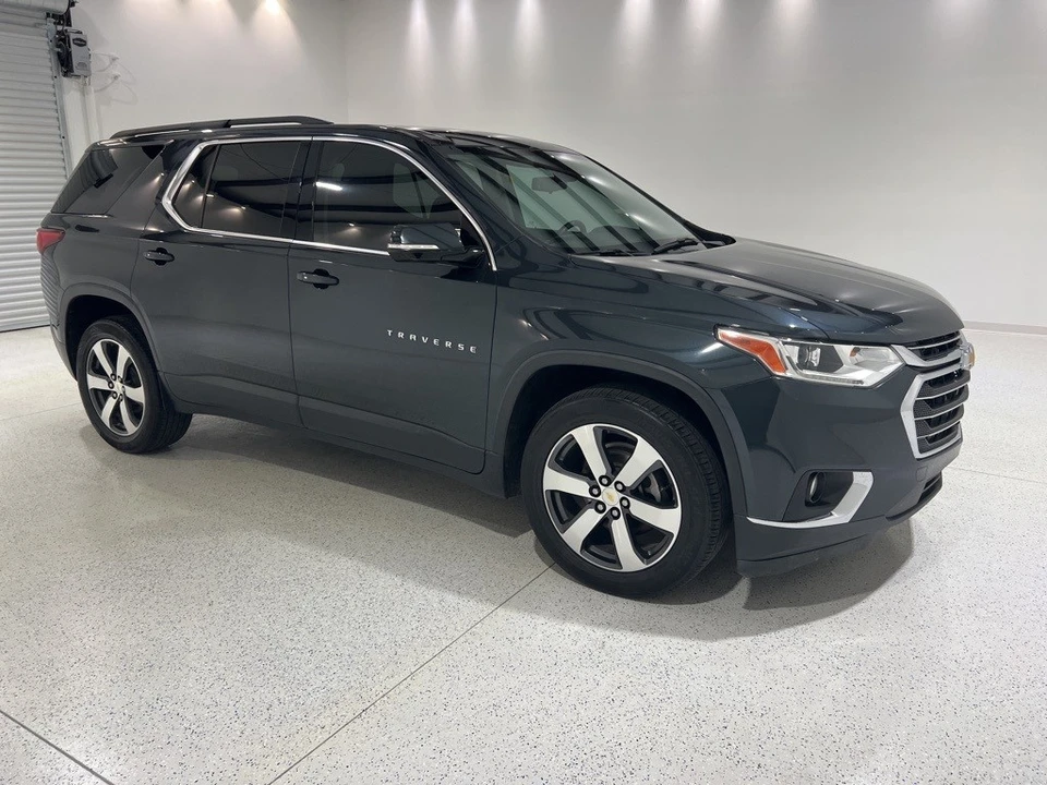 2019 Chevrolet Traverse - Image 6 of 12