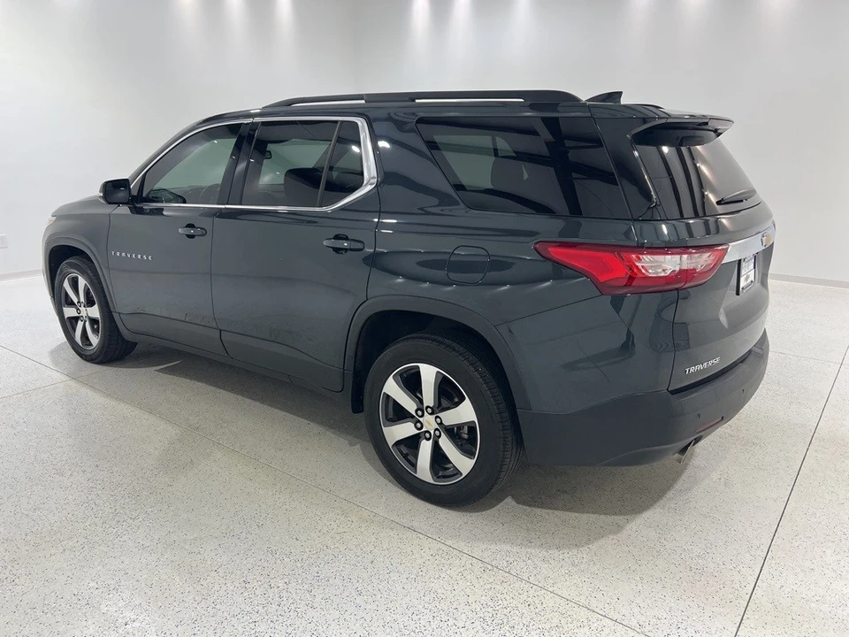 2019 Chevrolet Traverse - Image 2 of 12