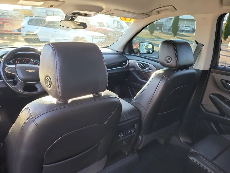 2019 Chevrolet Traverse - Image 11 of 12