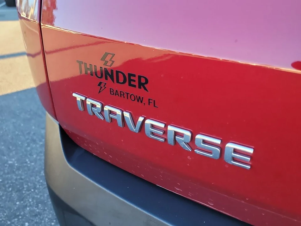 2019 Chevrolet Traverse - Image 6 of 12