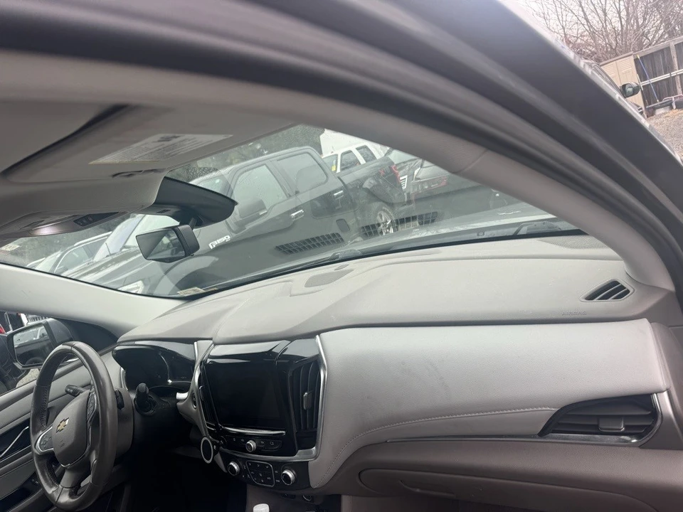2019 Chevrolet Traverse - Image 10 of 12