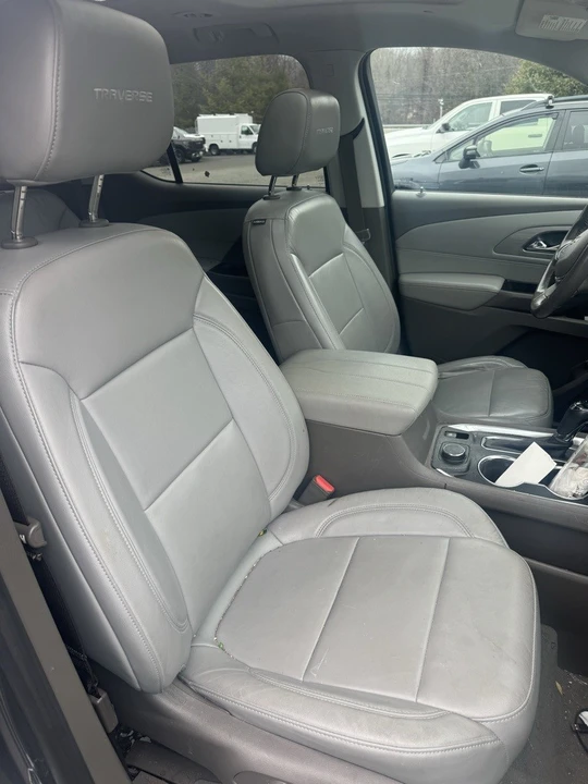 2019 Chevrolet Traverse - Image 11 of 12