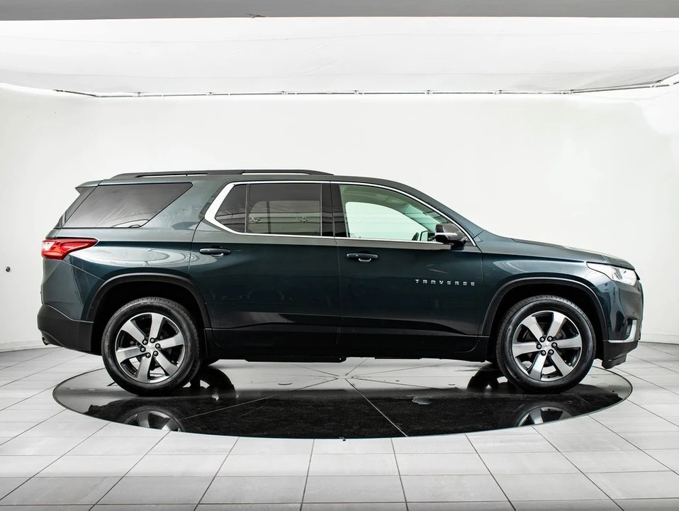 2019 Chevrolet Traverse - Image 11 of 21