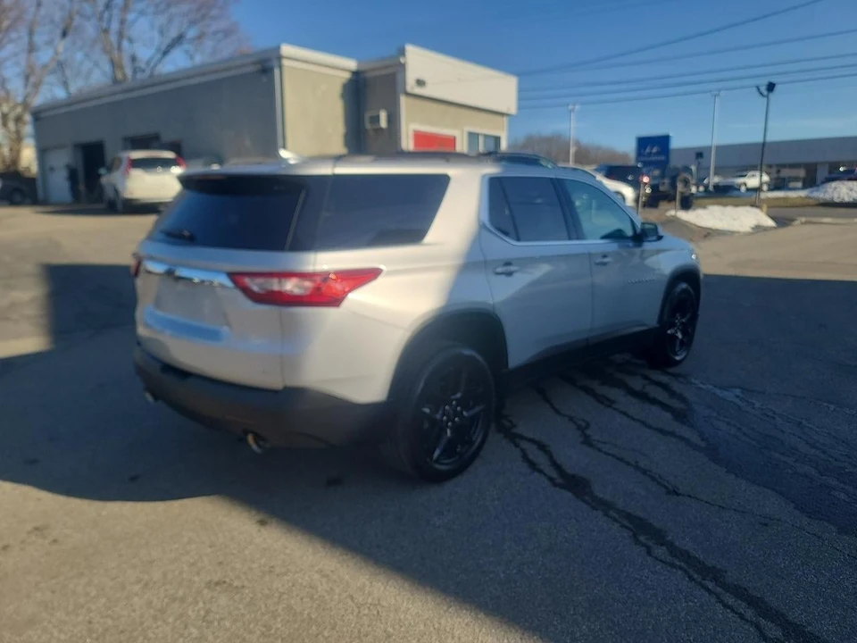 2019 Chevrolet Traverse - Image 7 of 21