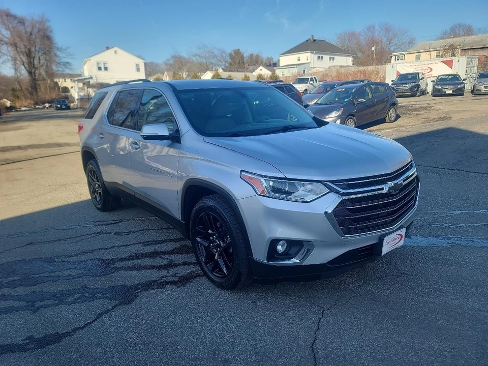2019 Chevrolet Traverse - Image 9 of 21