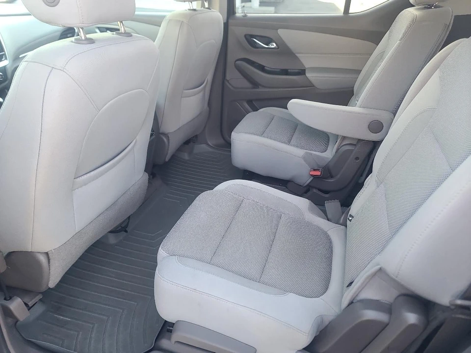 2019 Chevrolet Traverse - Image 11 of 21