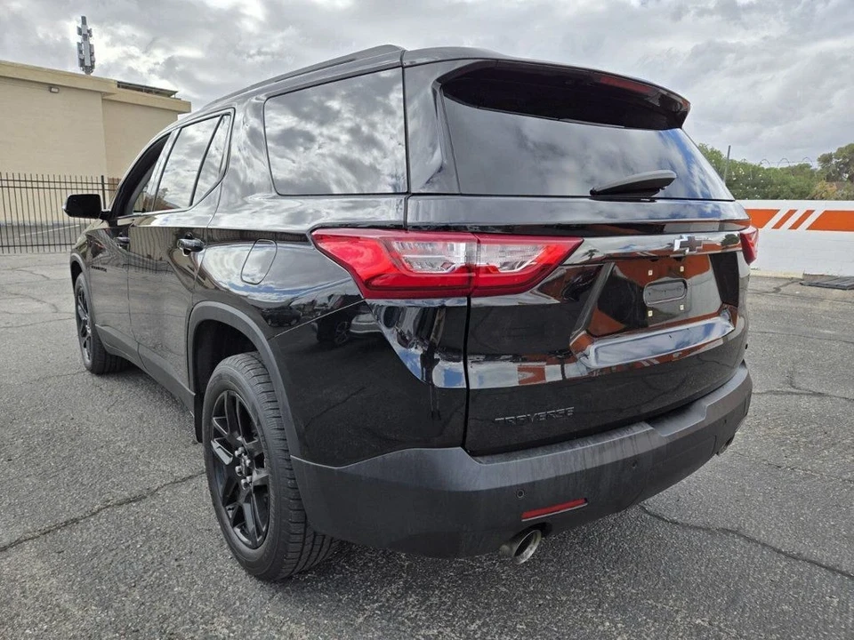 2019 Chevrolet Traverse - Image 2 of 20