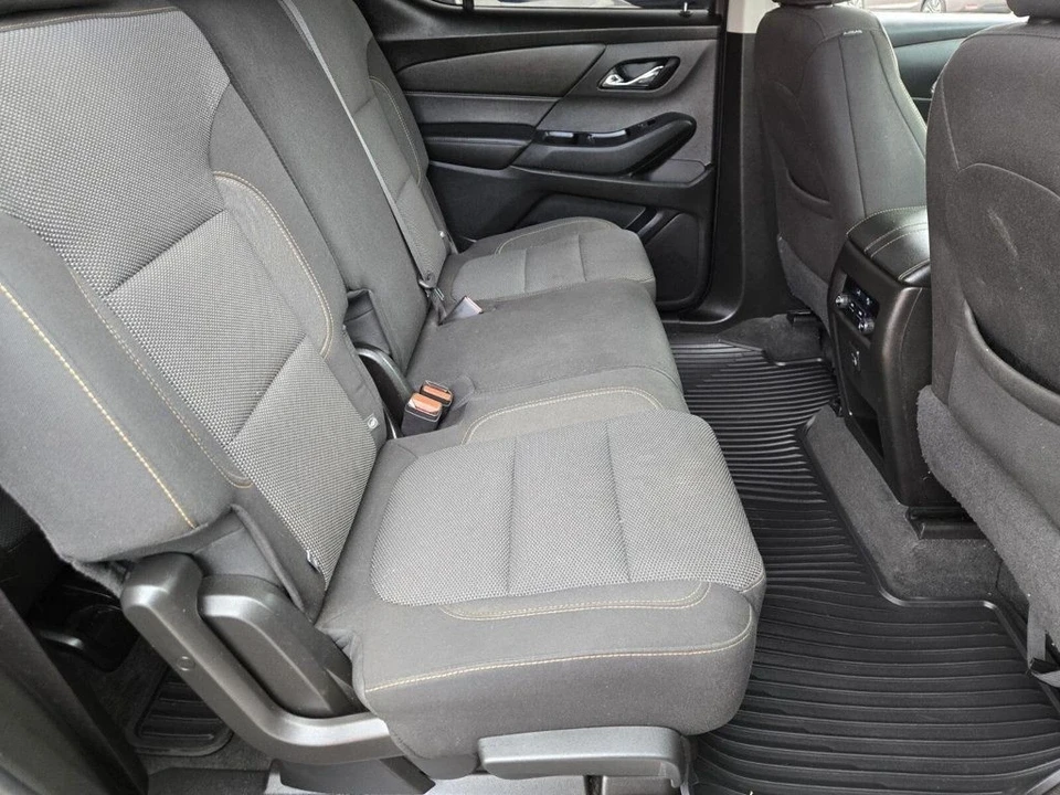 2019 Chevrolet Traverse - Image 13 of 20