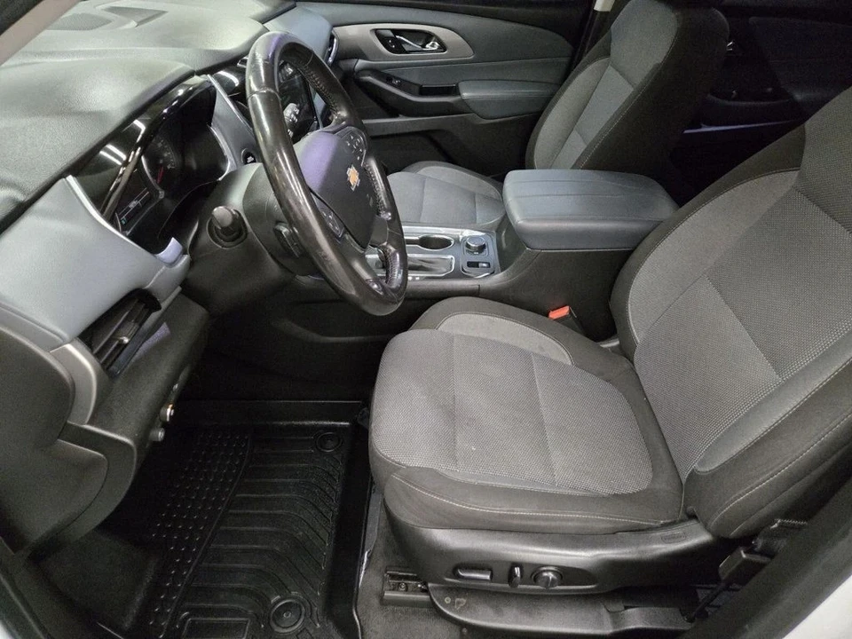 2019 Chevrolet Traverse - Image 6 of 12