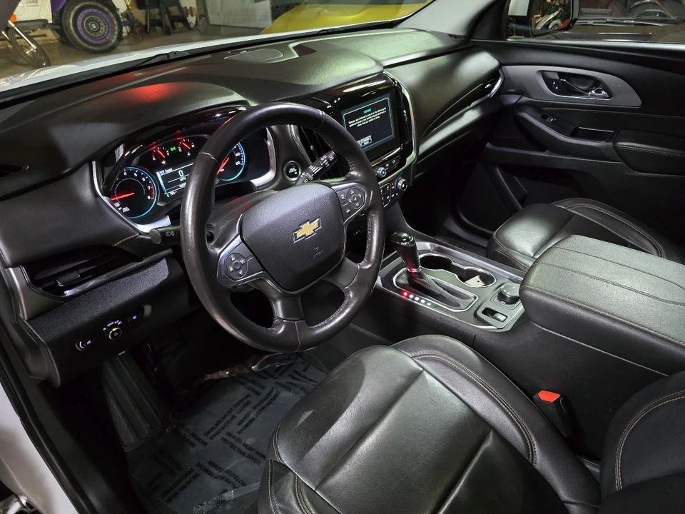 2019 Chevrolet Traverse - Image 9 of 21