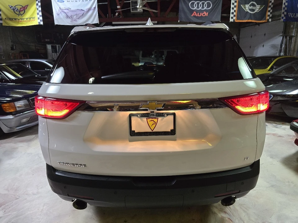 2019 Chevrolet Traverse - Image 8 of 21