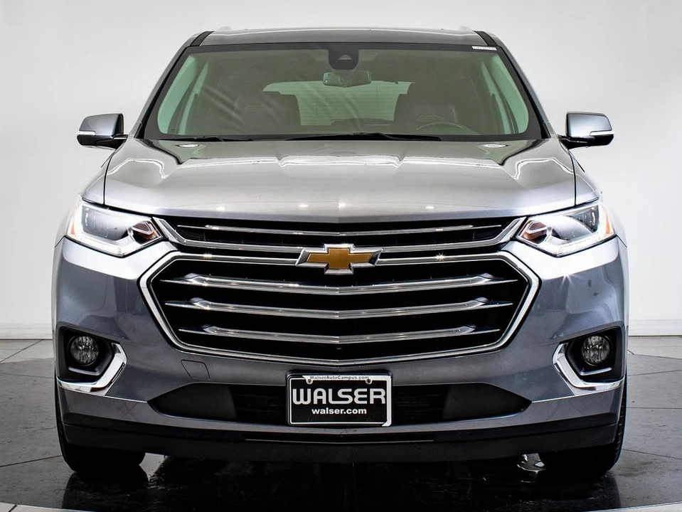 2019 Chevrolet Traverse - Image 2 of 21