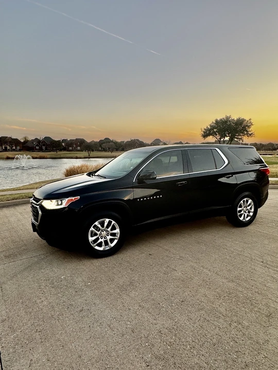 2019 Chevrolet Traverse - Image 2 of 21