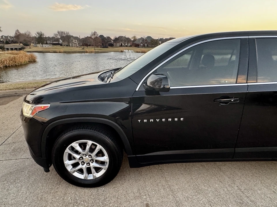 2019 Chevrolet Traverse - Image 14 of 21