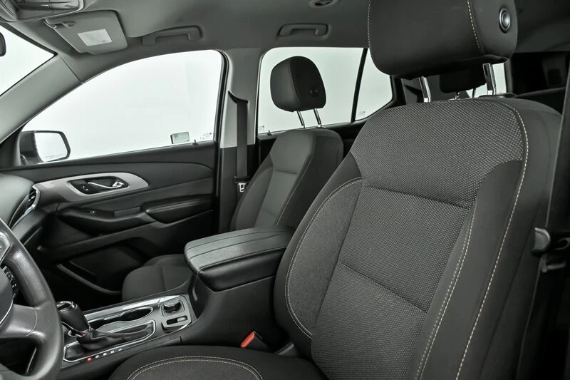 2019 Chevrolet Traverse - Image 17 of 21