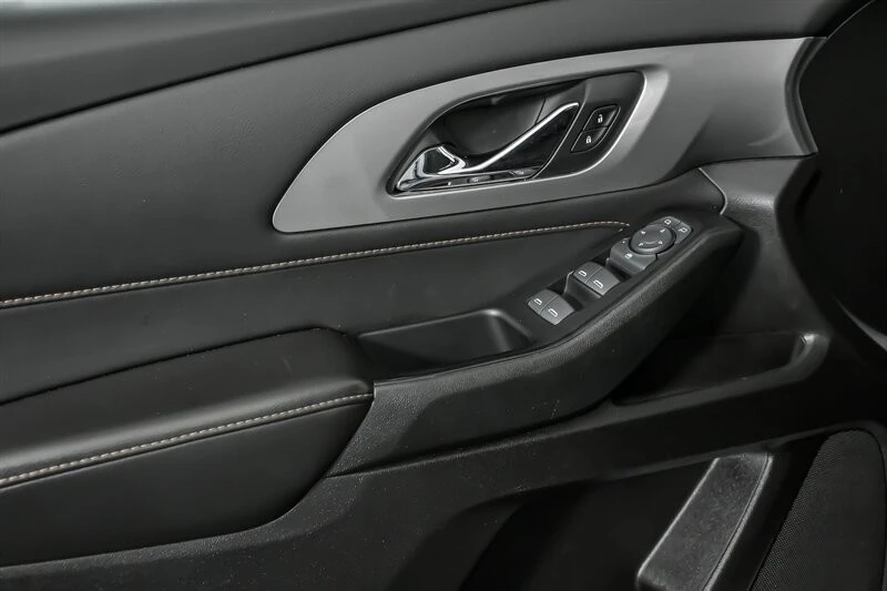 2019 Chevrolet Traverse - Image 14 of 21