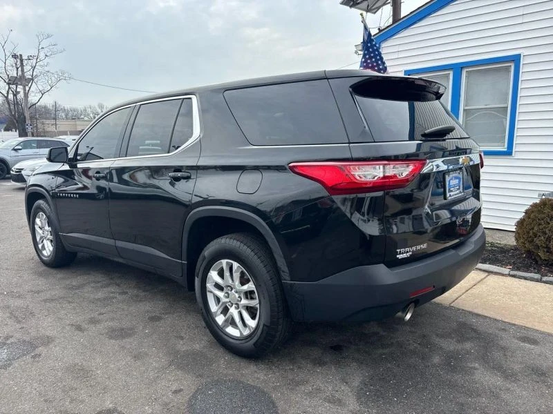 2019 Chevrolet Traverse - Image 5 of 12