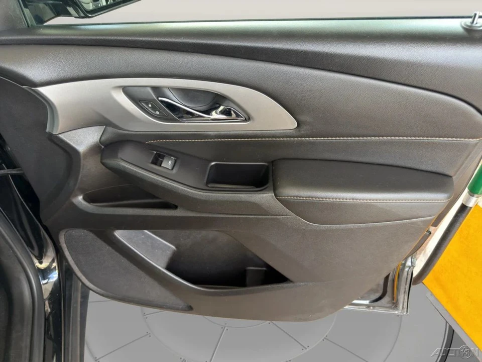 2019 Chevrolet Traverse - Image 19 of 21