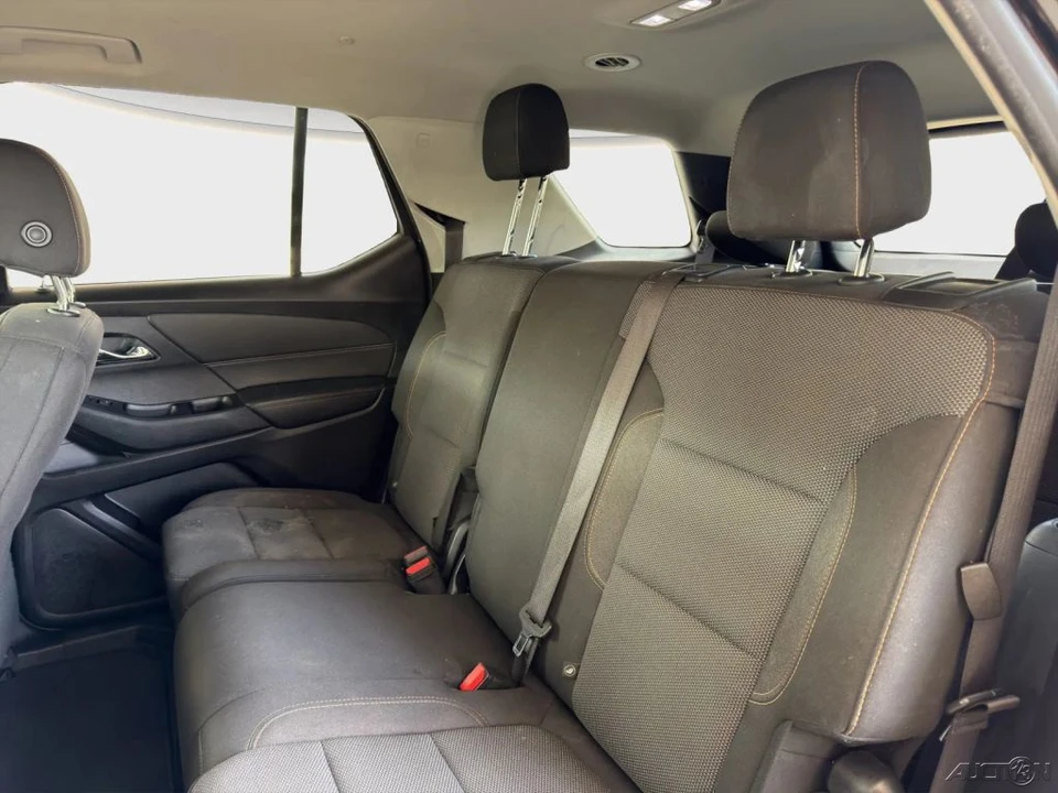 2019 Chevrolet Traverse - Image 14 of 21
