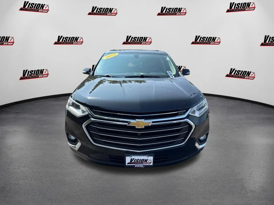 2019 Chevrolet Traverse - Image 2 of 12