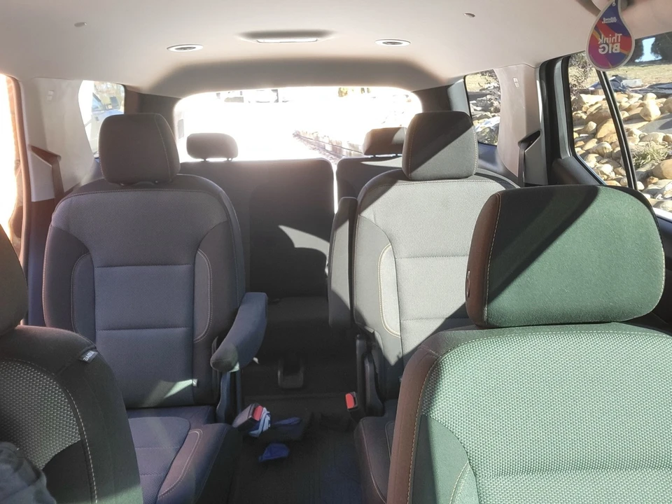 2019 Chevrolet Traverse - Image 6 of 8