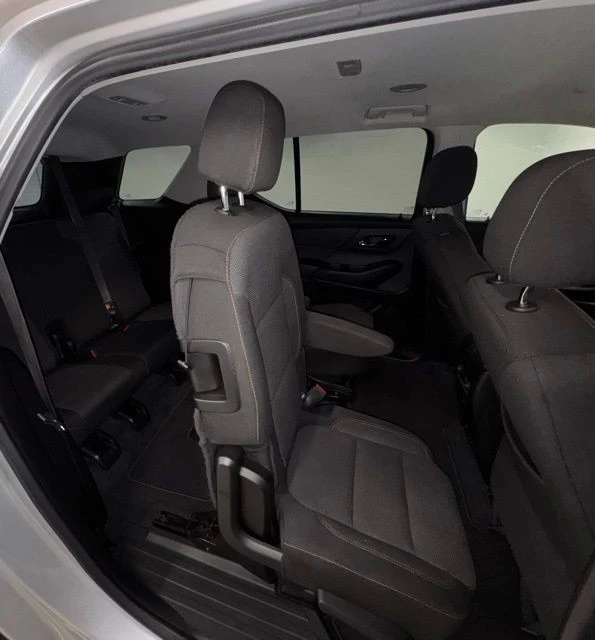 2019 Chevrolet Traverse - Image 15 of 21