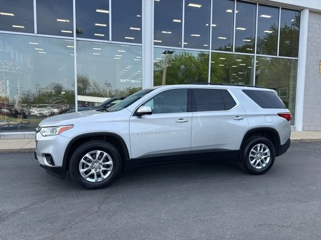 2019 Chevrolet Traverse - Image 2 of 21