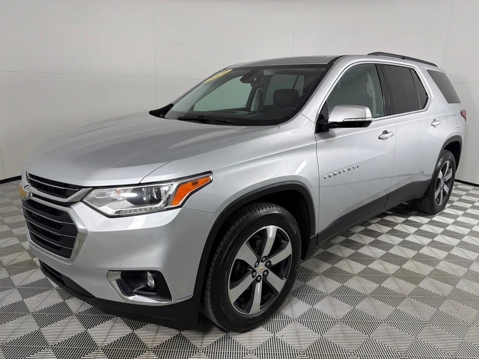 2019 Chevrolet Traverse - Image 10 of 12