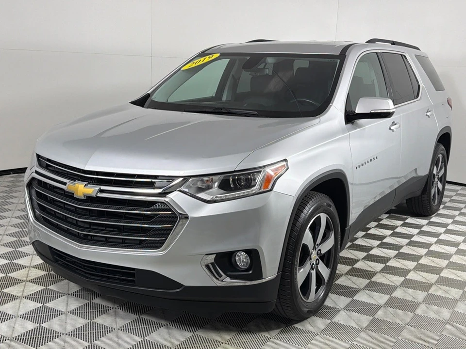 2019 Chevrolet Traverse - Image 11 of 12