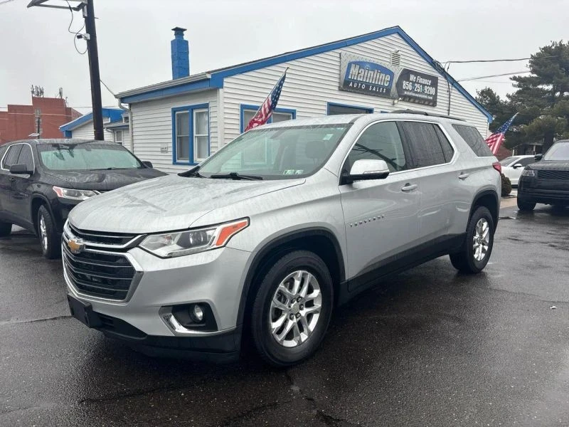 2019 Chevrolet Traverse - Image 2 of 12