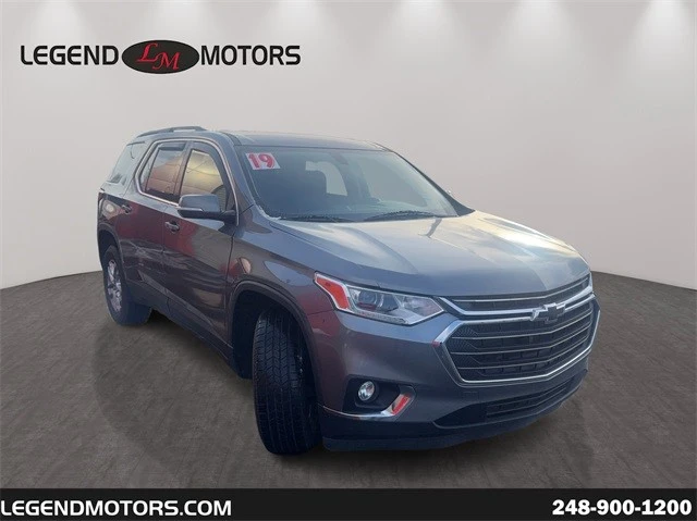 2019 Chevrolet Traverse - Image 2 of 12