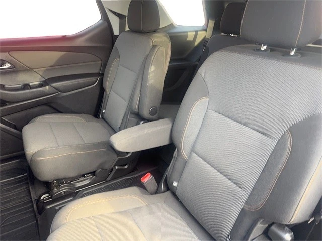 2019 Chevrolet Traverse - Image 14 of 21