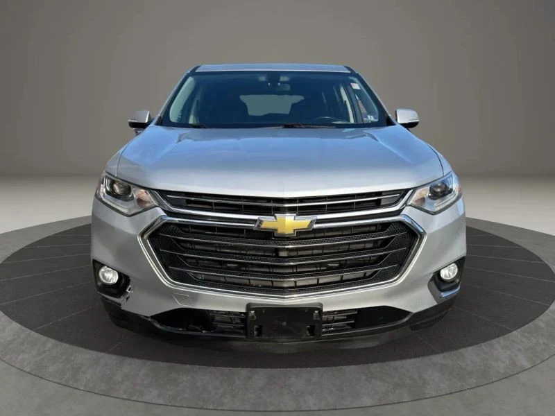 2019 Chevrolet Traverse - Image 2 of 12